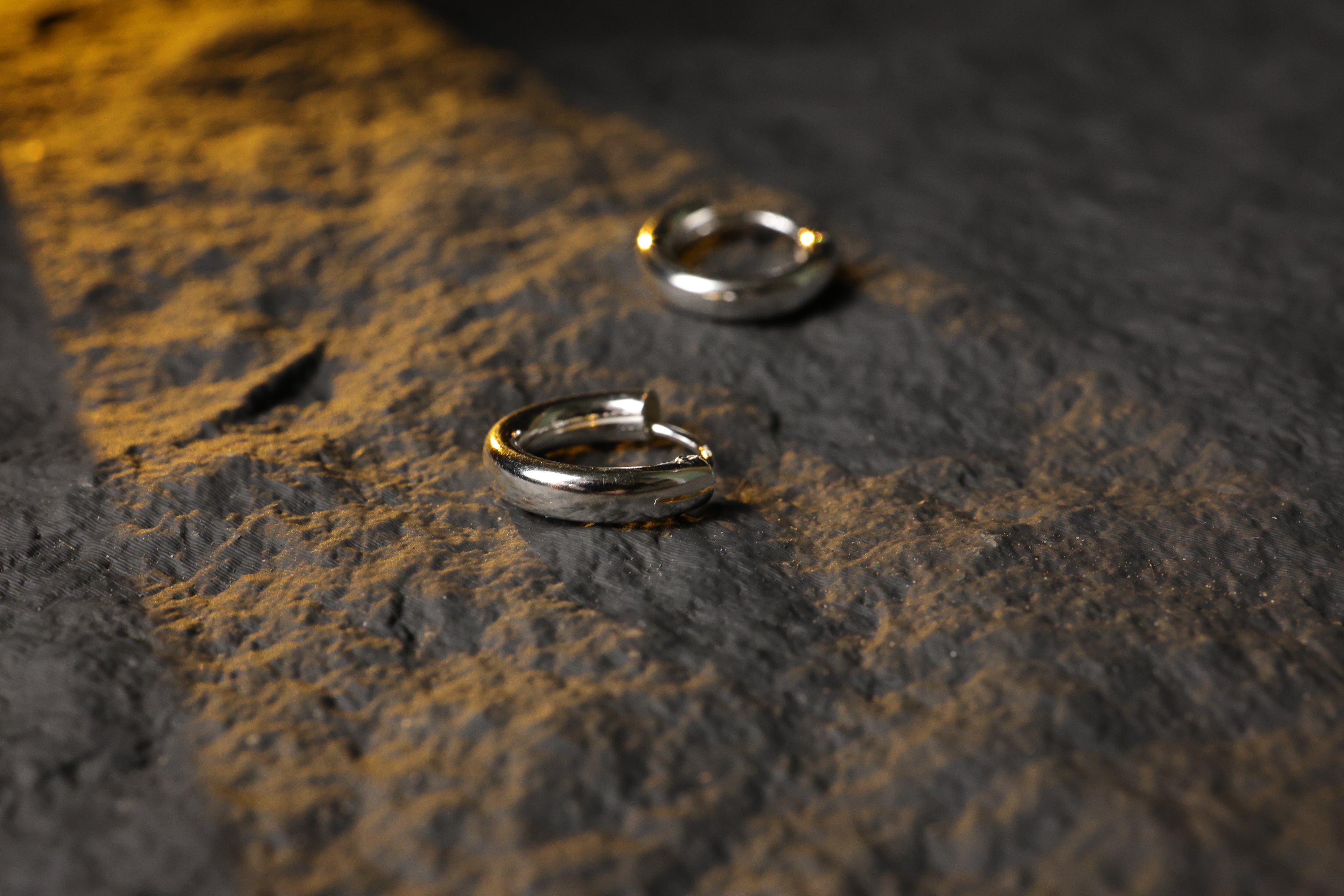 Halo 圓弧圈耳環 — 925純銀男士耳環 | Luomo Silver Jewelry